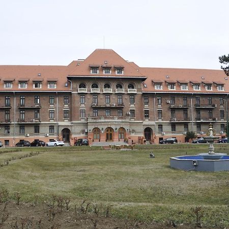 Hotel Triumf Bucarest Esterno foto