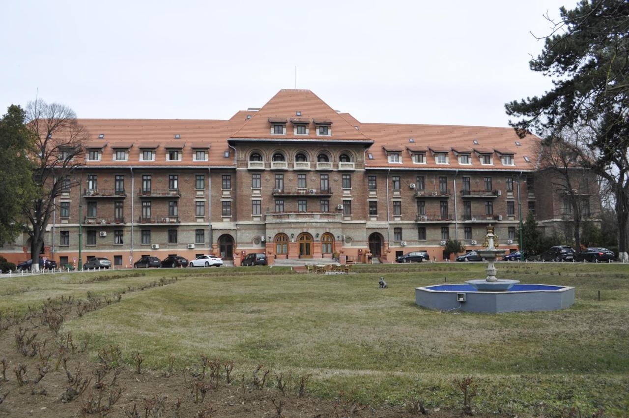 Hotel Triumf Bucarest Esterno foto